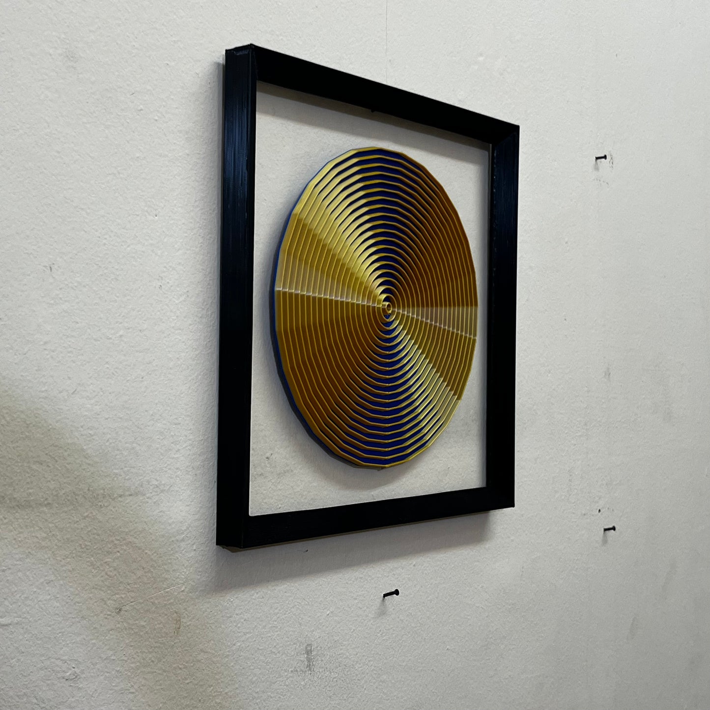 Capricho "Mirada al abismo" versión 25x25 cms